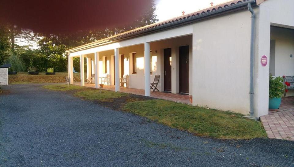 Relais Motel De Maisonnay Exterior photo
